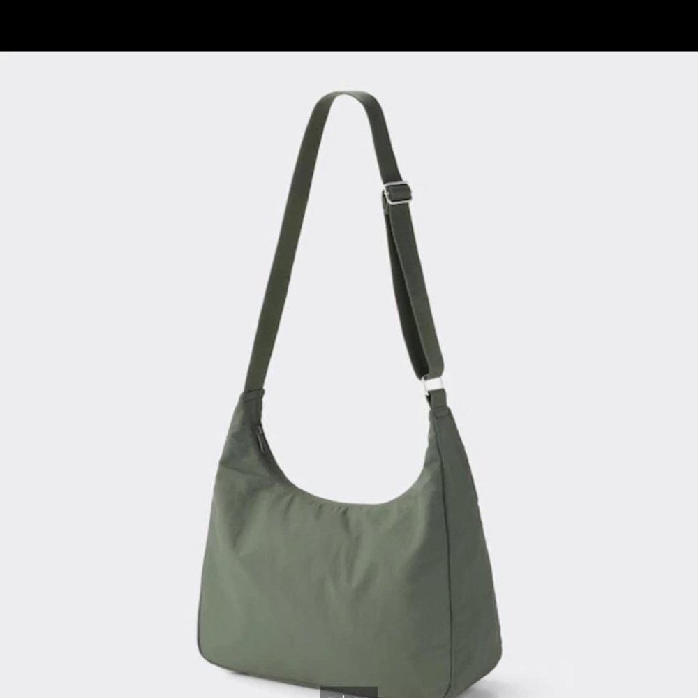 GU Nylon Unisex Bag (Super Light Weight) Olive Green